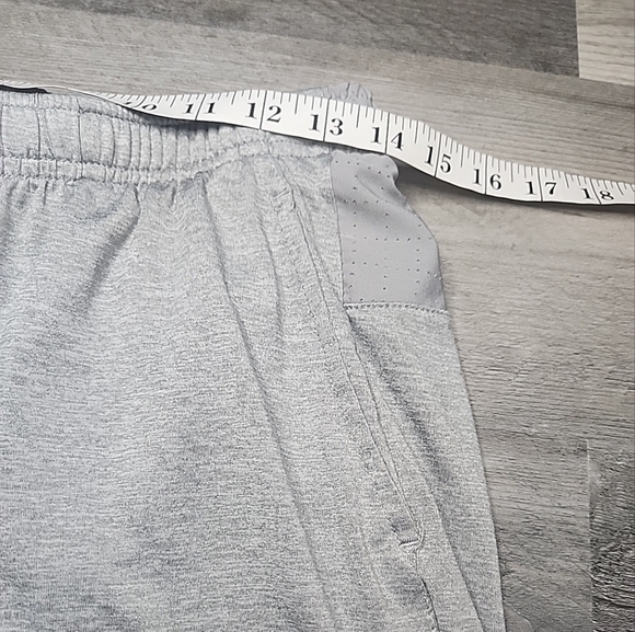 Spyder ProWeb Active 2 in 1 Quick-Dry Stretch Athletic Shorts M Breathable - Picture 7 of 10